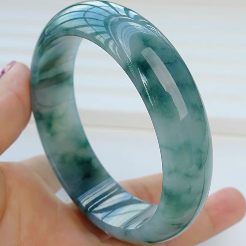 Браслет из мьянского жадеита,  – обзор и цена Bracelets