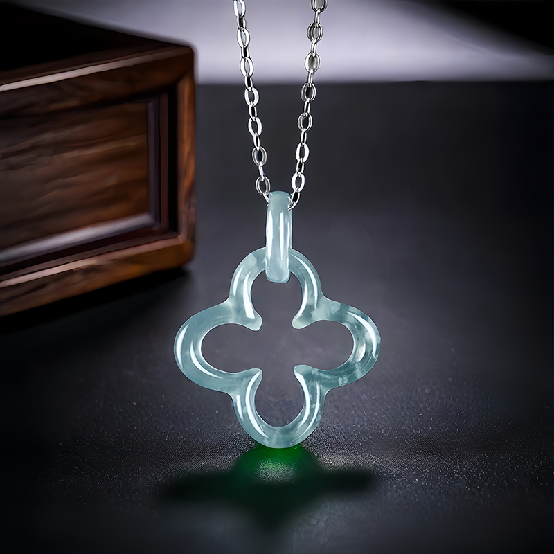 Цепочка с подвеской в виде чет – обзор и цена Necklaces