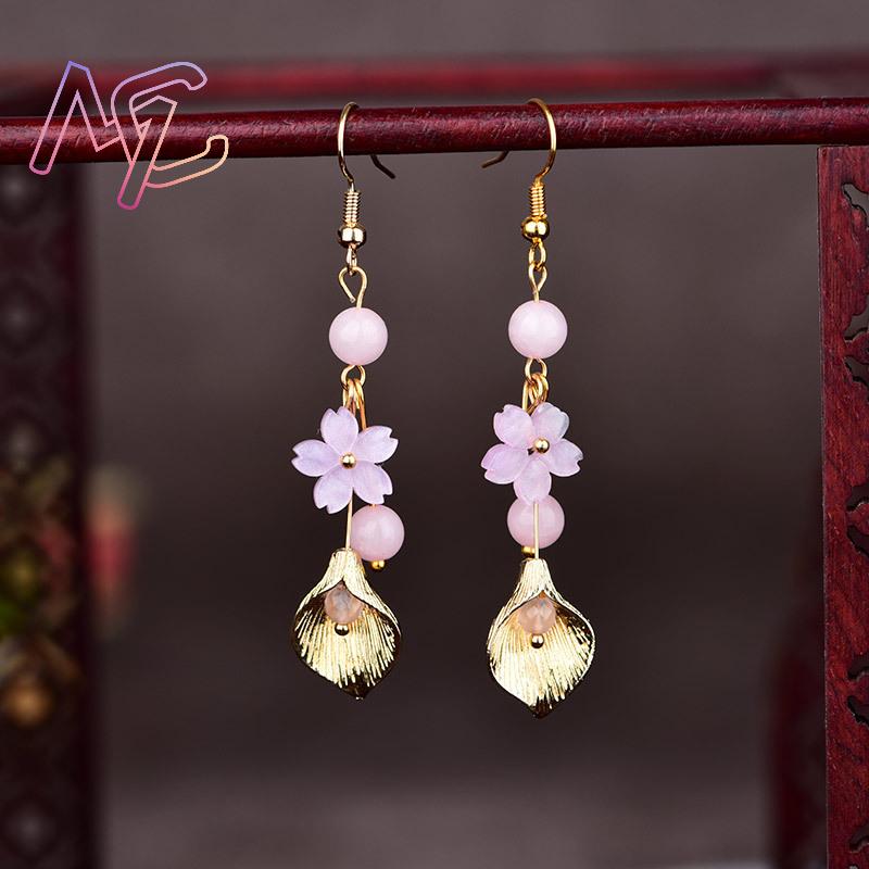 Розовые серьги с цветком из на – обзор и цена Earrings