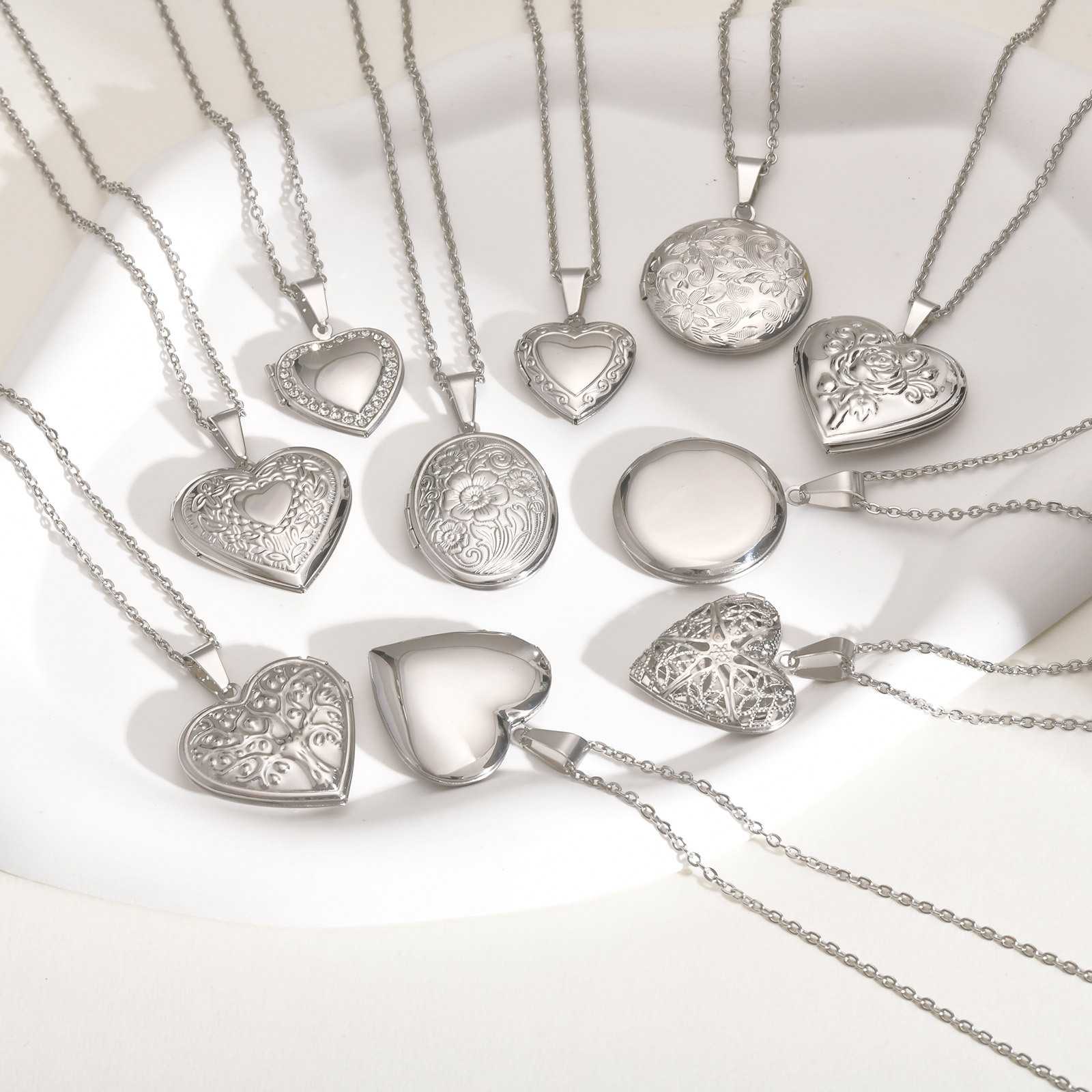 Vnox Never Fade серебряный цве – обзор и цена Heart Locket Necklace Photo
